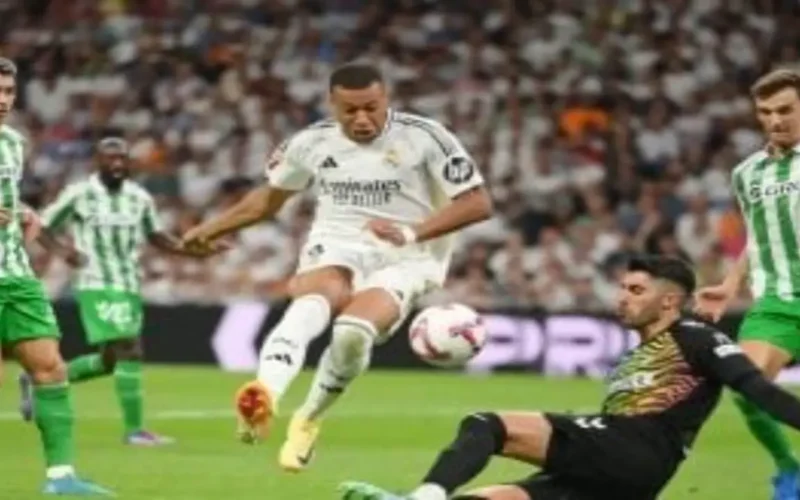 مواجهة قوية: ريال مدريد يواجه بيتيس بالتشكيل المتوقع والموعد والقناة